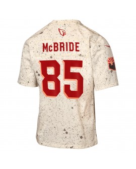 Trey McBride Arizona Cardinals Nike Jugend-Spieler Trikot der Rivalries-Kollektion 2025 – Natur