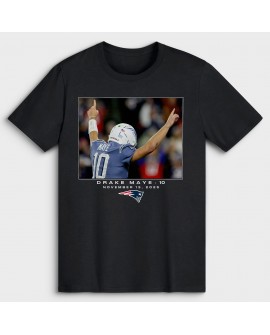 Drake Maye New England Patriots NFL Flash Features Week 11 T-Shirt – Schwarz