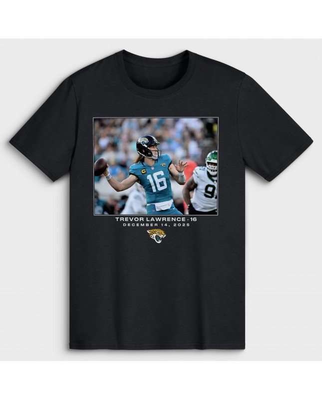Trevor Lawrence Jacksonville Jaguars NFL Flash Features Week 15 T-Shirt – Schwarz