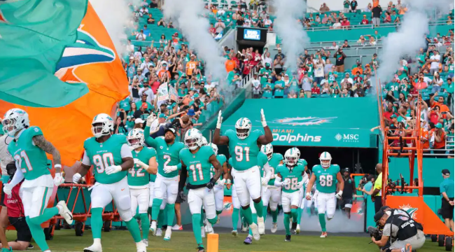 2 potenzielle Dolphins-Blockbuster-Trades, die die gesamte Offseason 2026 erschüttern würden