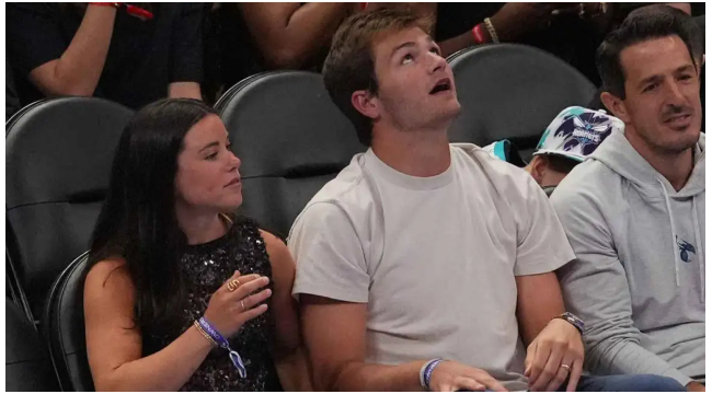 Drake Maye hat sich gerade den Kopf rasiert, aber was ist mit seiner Schulter los?