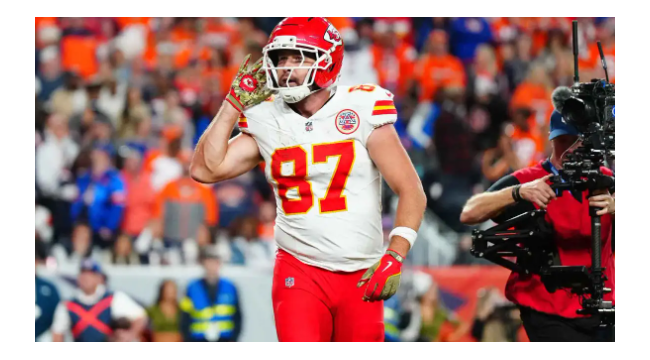 Chiefs' Travis Kelce bekommt Monster-Requisiten von potenzieller zukünftiger Teamkollege Jordyn Tyson