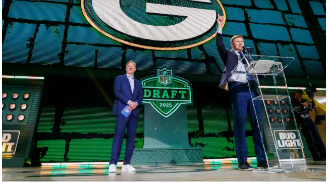 Ex-Präsident wird im Jahr 2026 auf Lambeau Field geehrt