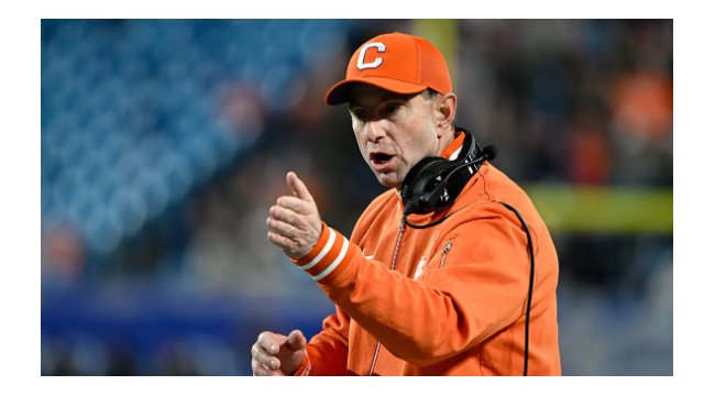 Ravens daft Video zeigt, wie Dabo Swinney Tipp zum Franchise zuerst geführt