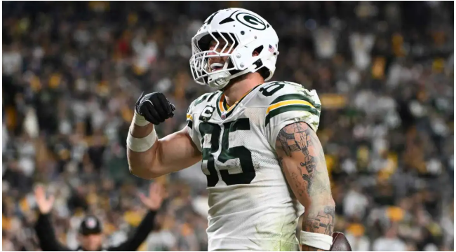 Packers' Christian Watson bittet bereits für Tucker Kraft Verlängerung nach $ 92 Millionen Deal